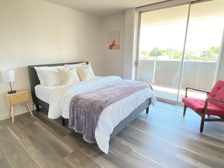 909 Logan St #6G — Photo 17