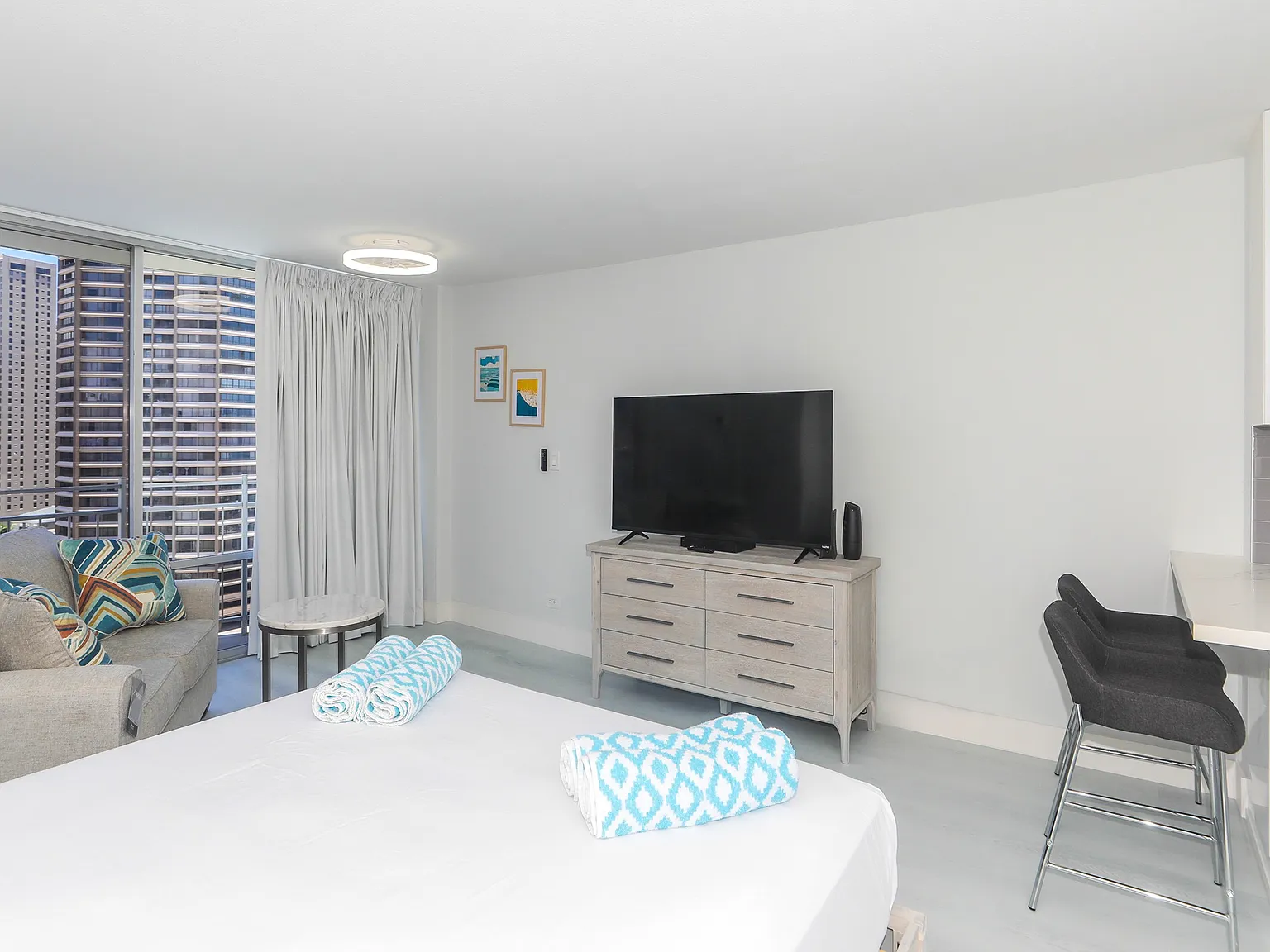 Studio, 445 sqft, $2,200 — Photo 4