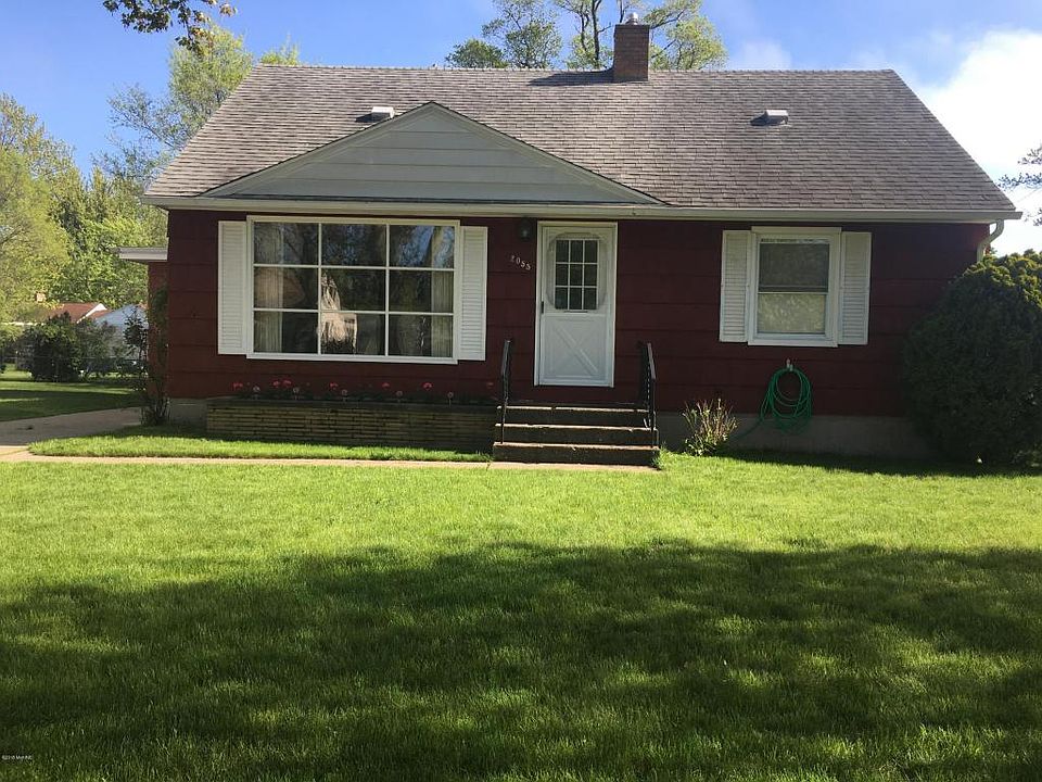 1st image of 2055 Leif Ave