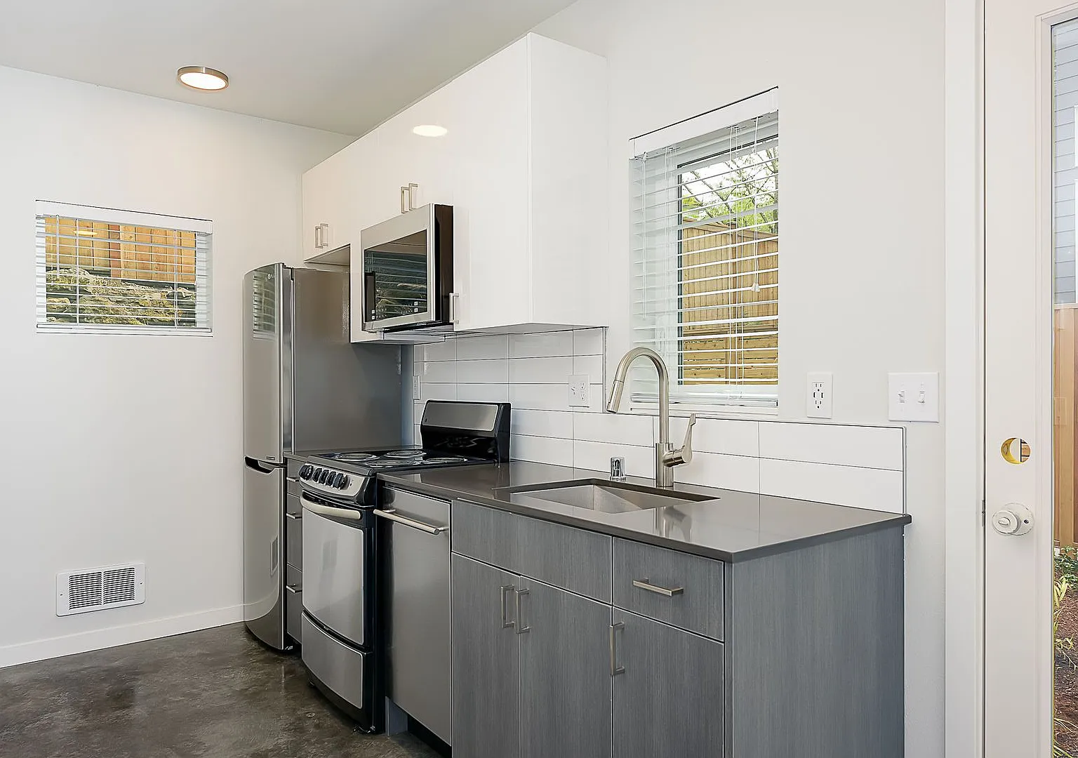Birch Apartments Annex — Photo 3