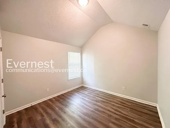 5544 Bluegrass Dr — Photo 13