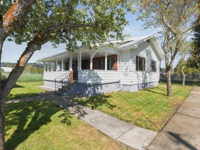 151 1st St, Yoncalla, OR, 97499