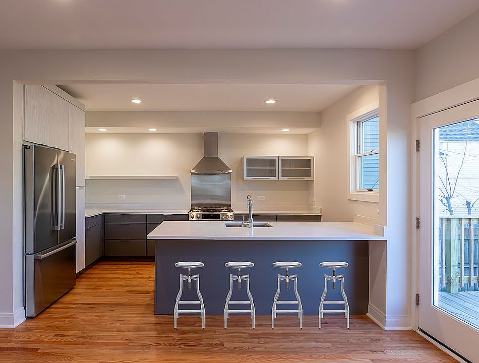 Big Bright Kitchen