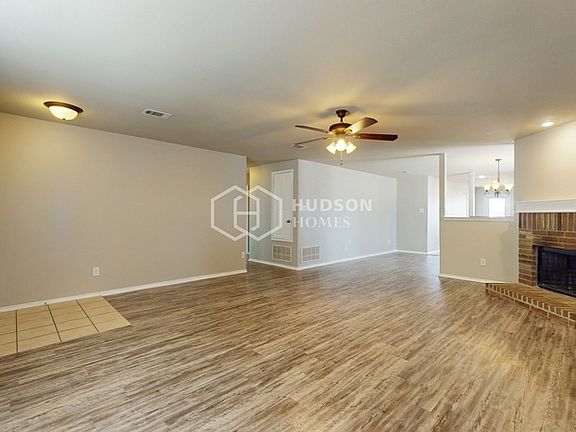 4th image of 1361 Elkford Ln