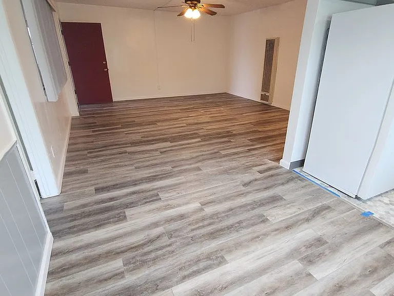 4450-52 Rosebud Ln — Photo 12