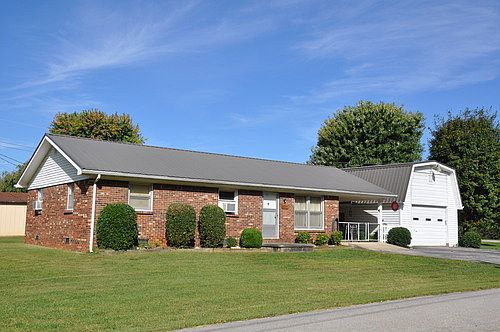 1st image of 165 Lynns Dr