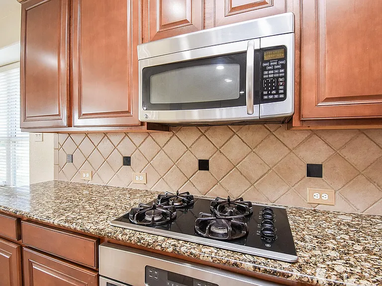 6203 Ledger Ln — Photo 13