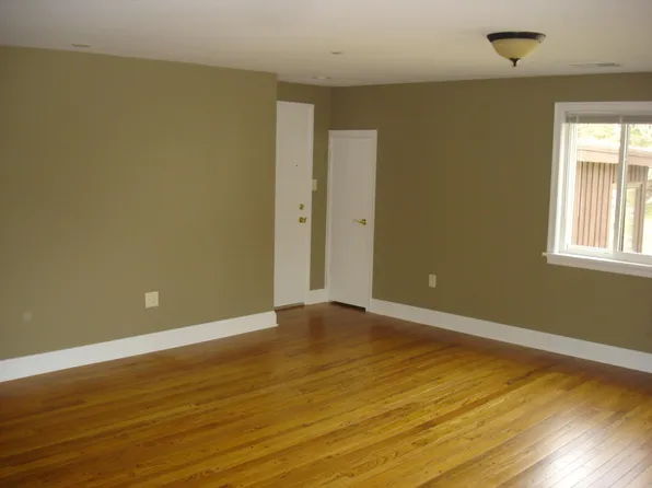 1104 Smithfield St APT 4, State College, PA 16801