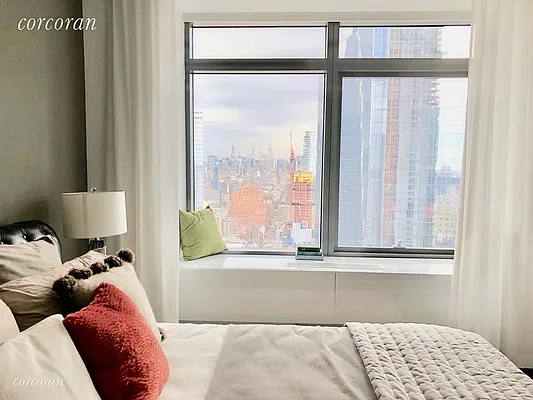 Rented by Corcoran | media 27