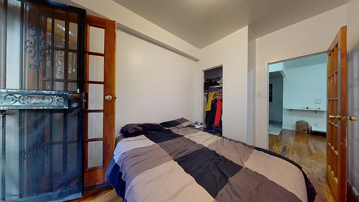 Rented by Bond New York | media 28