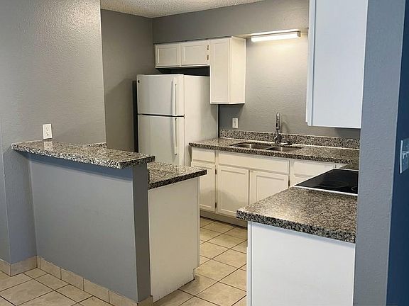 5th image of 6118 W Mount Houston Rd APT C