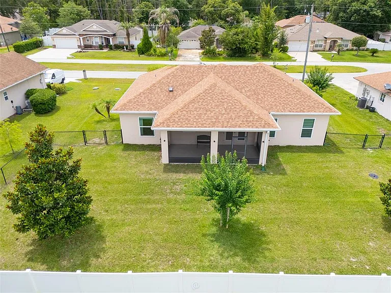 35 Edge Ln — Photo 6