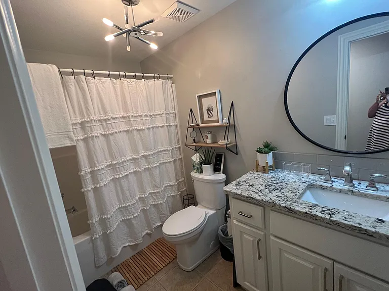 1867 N Peckham Ct — Photo 35