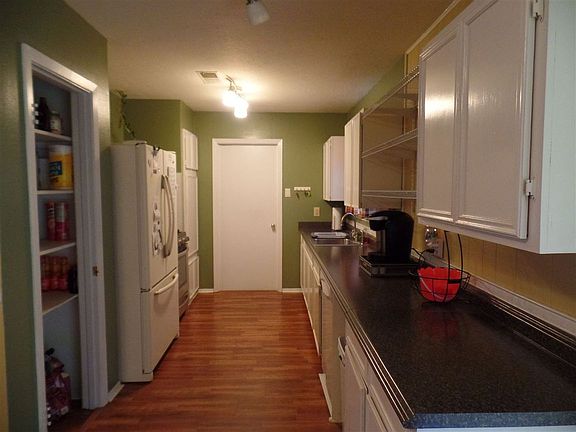 4th image of 1416 N 12th St