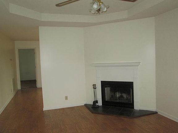 2nd image of 1422 Marla Ct