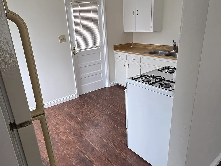 kitchen entrance; door to backlot