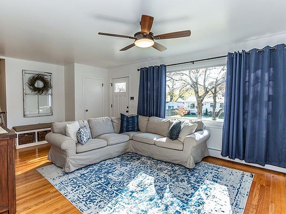 4th image of 45 Ambrose St
