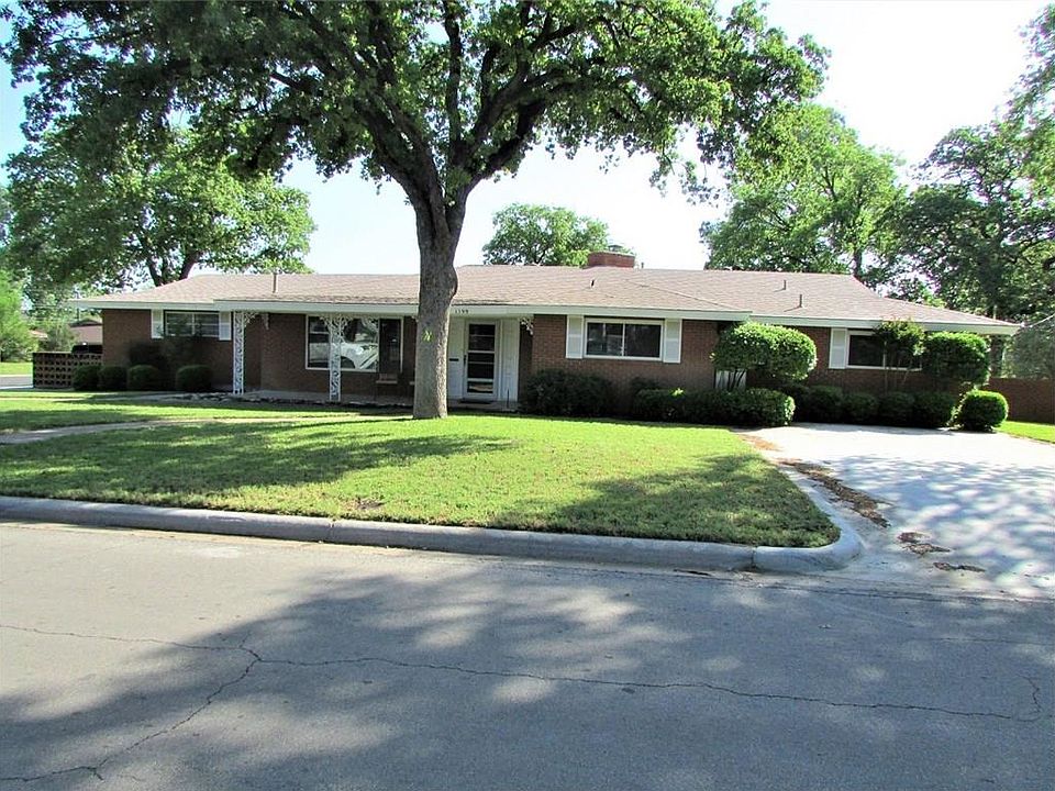 1st image of 1399 N Wildwood Dr
