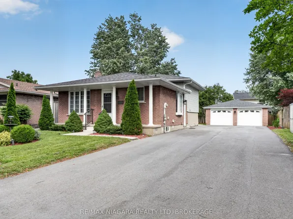 4074 Brookdale Dr, Niagara Falls, ON L2H 2B3