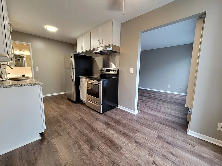 St. Anthony Park Apartments — Photo 2