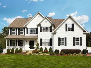25 Bard Dr, Monroe Township, NJ 08831