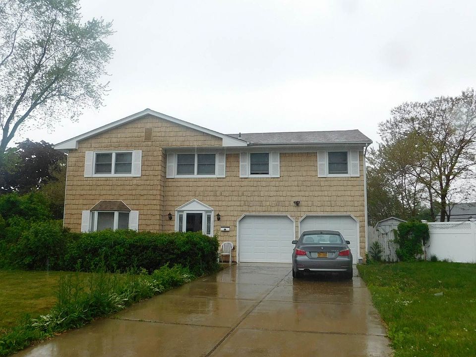 1st image of 23 Country Squire Ct
