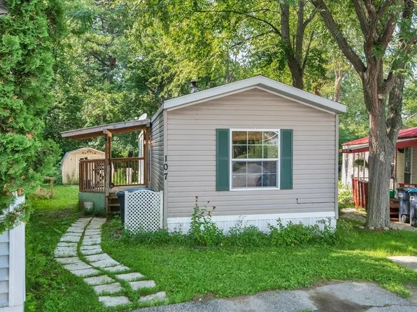 107 First Street, Colchester, VT 05446