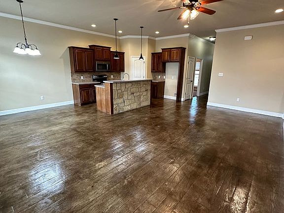 3rd image of 3820 Carrera Ln