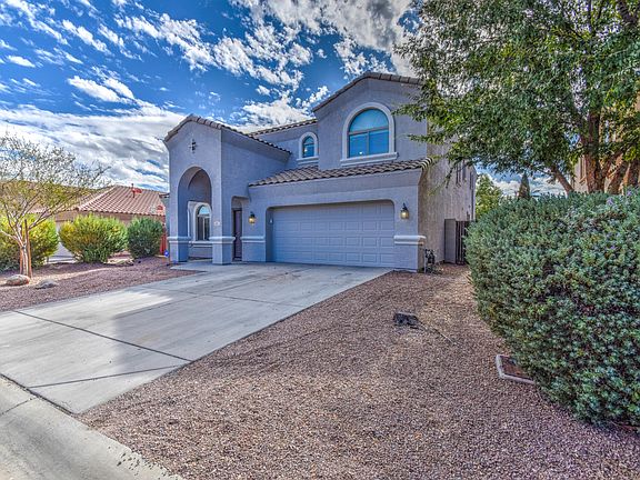 3rd image of 641 E Saddle Way