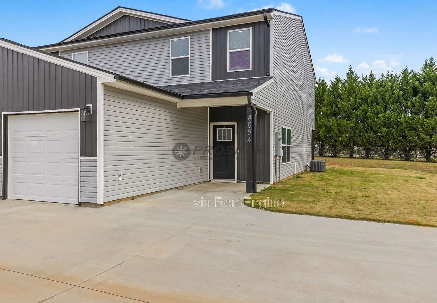 3 bed, 2.5 bath, $1,550 — Photo 1