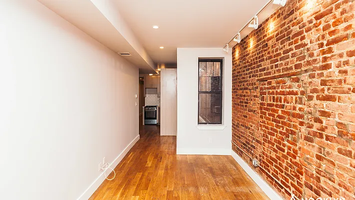 Rented by Nooklyn NYC LLC | media 8