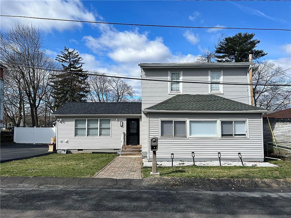 1st image of 5 Hillcrest Place