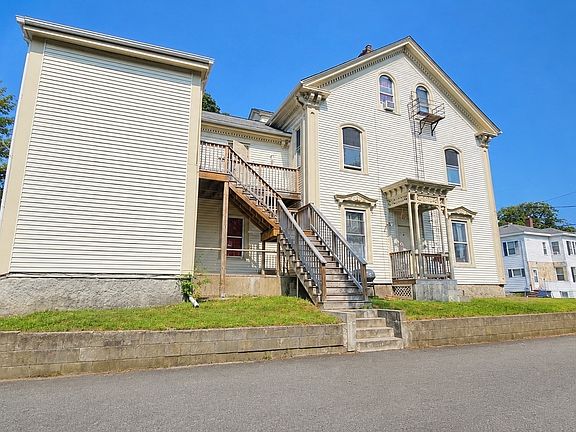 3rd image of 21 Franklin St