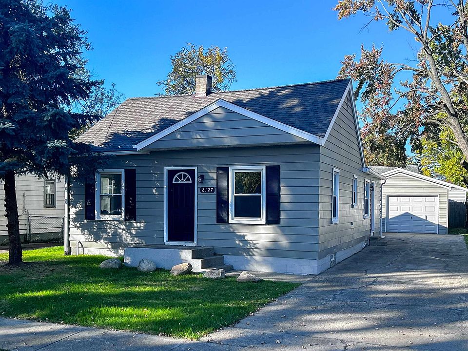 1st image of 2127 Savoy Ave