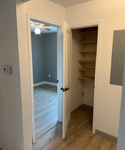1360 Marshall Dr — Photo 21
