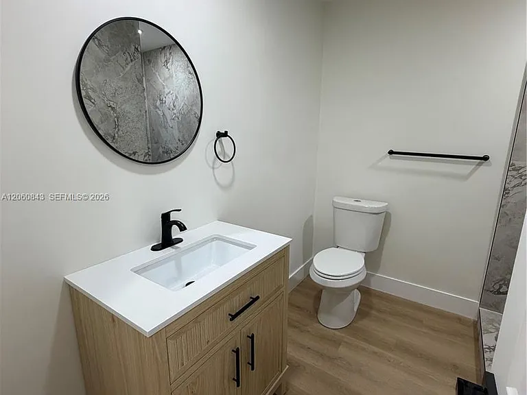 708 SW 7th Ave #1 — Photo 16