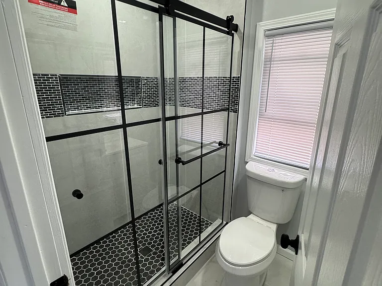 300 E Price St #2 — Photo 12