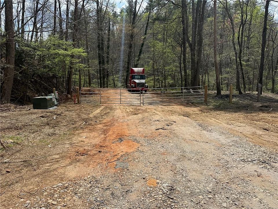2nd image of LOT 2B Riverside Dr