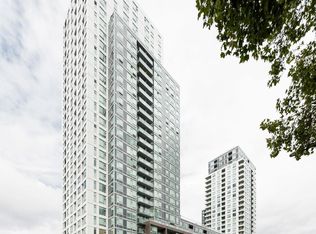 5665 Boundary Rd #317, Vancouver, BC V5R 0E4