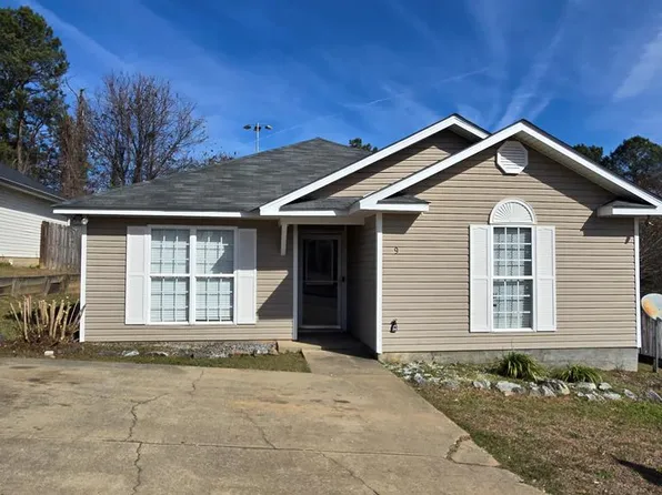 9 Lexington Cir, Phenix City, AL 36869