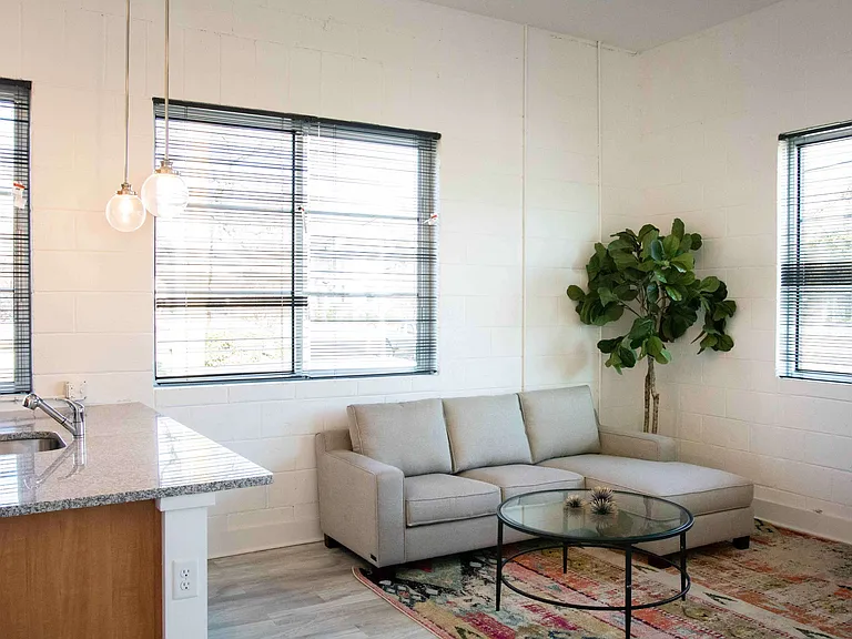 B+G Place — Photo 5