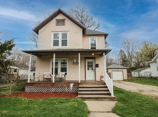 421 East St, Three Rivers, MI