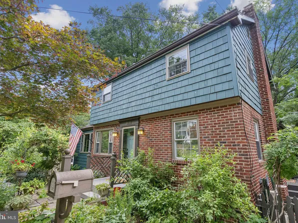 5835 Dewey St, Landover, MD 20785