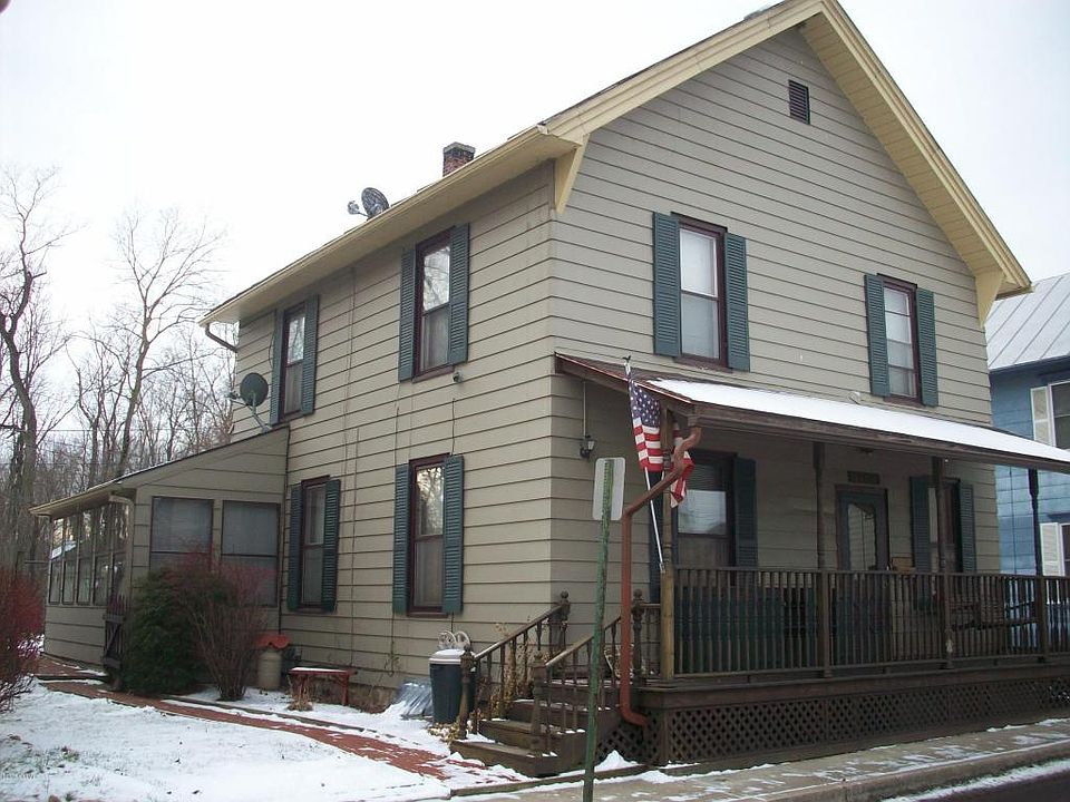 1st image of 303 Elm St