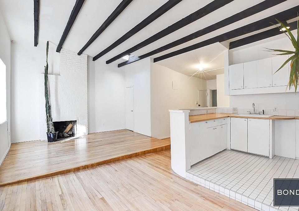 1st image of 138 Sullivan St APT 3
