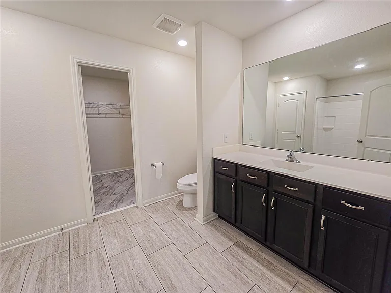 332 Lone Mountain Dr — Photo 13