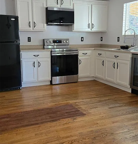 1480 Swan Ave — Photo 4