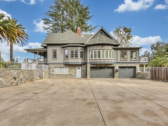 3rd image of 7816 Sunset Ave