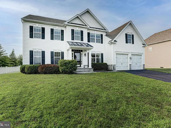 74 Kirkcaldy Ln, Middletown, DE 19709