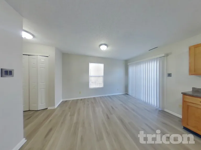 3357 Summer Breeze Cir — Photo 6